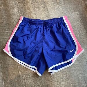 Nike Tempo Shorts - Girls Large